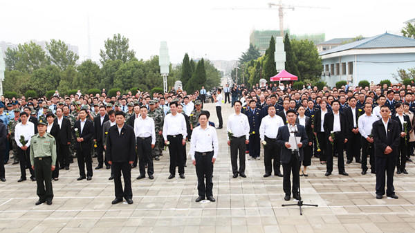 ����¡�ؾ�����ʿ�����չ����