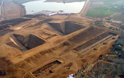 �����ճ�Ĺ�羰��